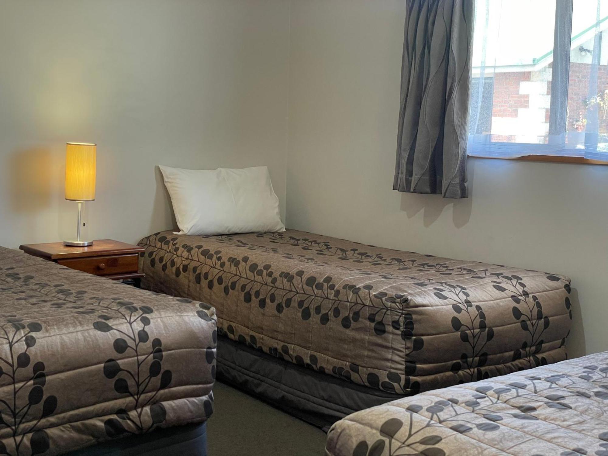 Asure Ambassador Motor Lodge Oamaru Dış mekan fotoğraf